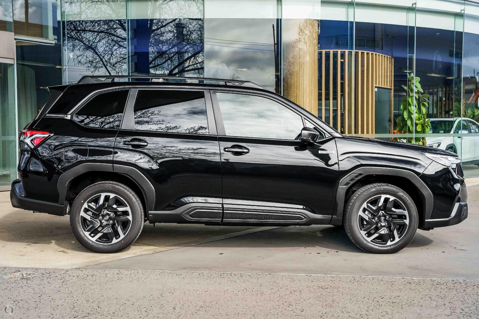 2026 Subaru Forester Hybrid — photo 5