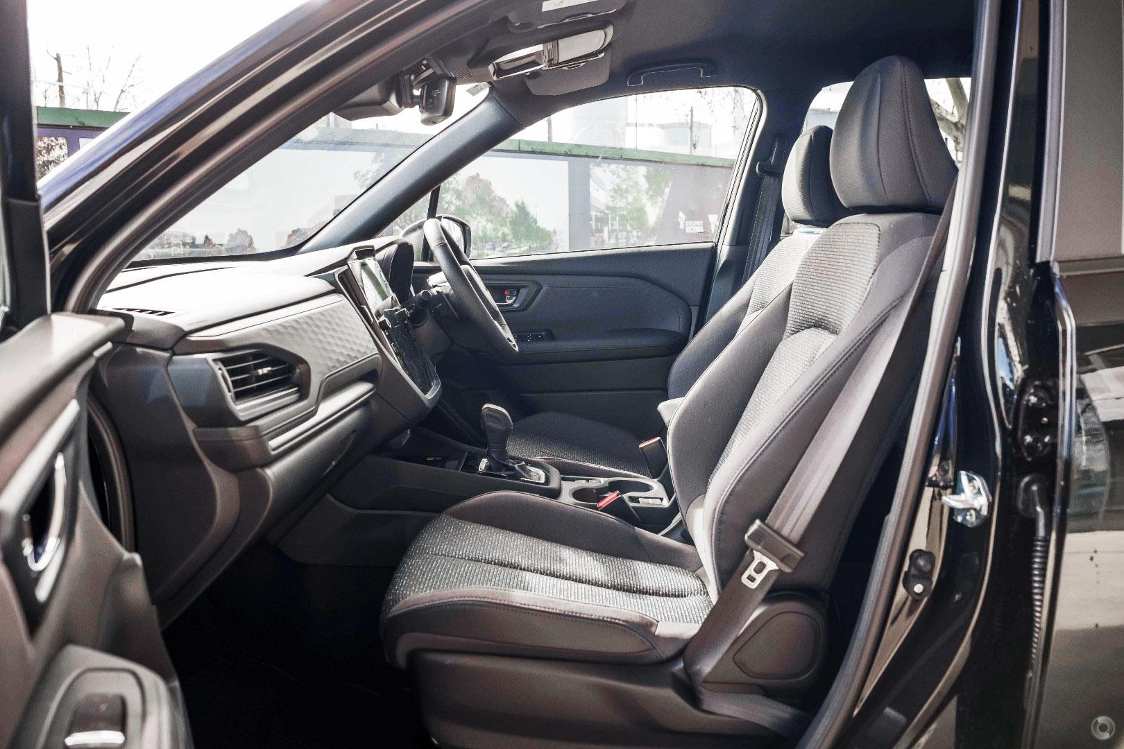 2026 Subaru Forester Hybrid — photo 8
