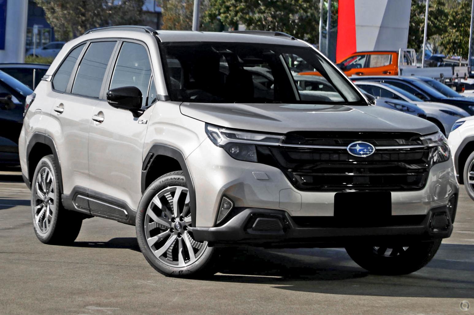 2026 Subaru Forester Hybrid Touring — photo 8