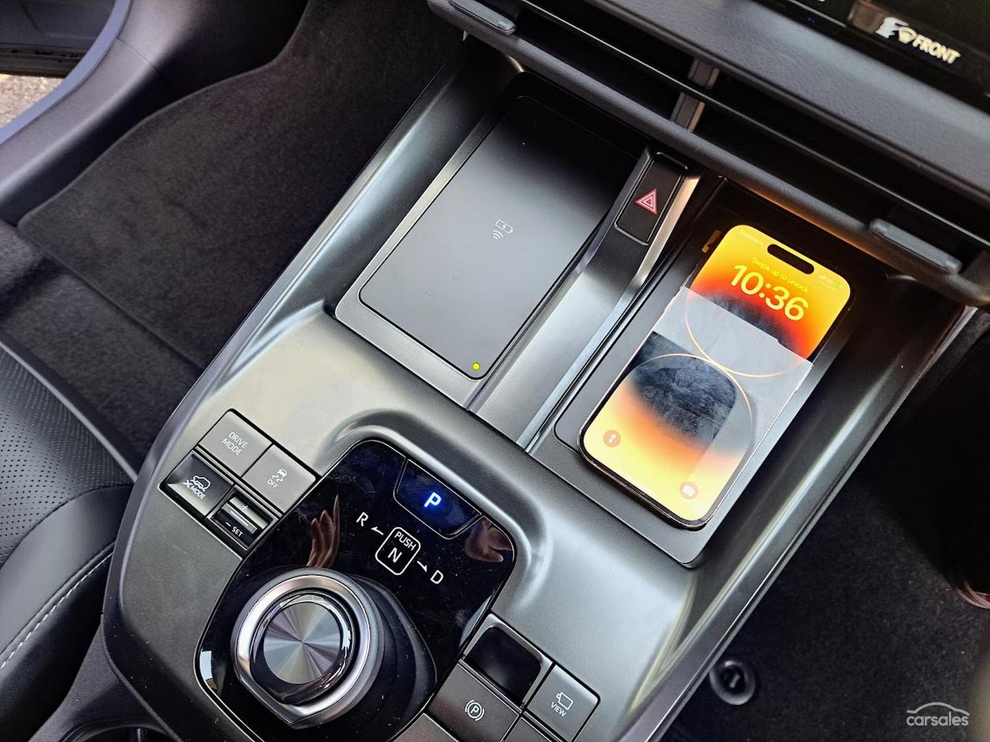 2026 Subaru Solterra AWD Touring — photo 11