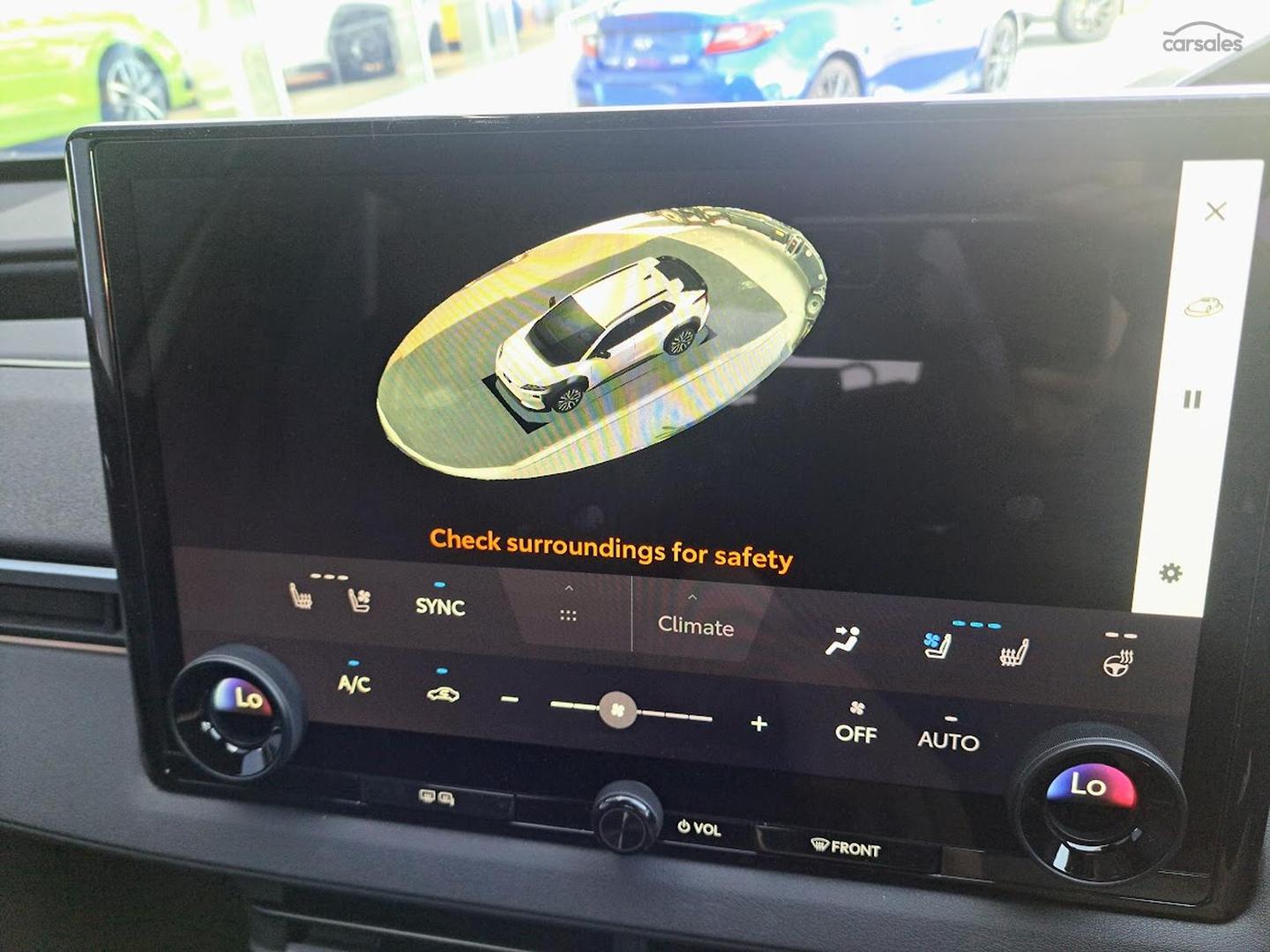 2026 Subaru Solterra AWD Touring — photo 9