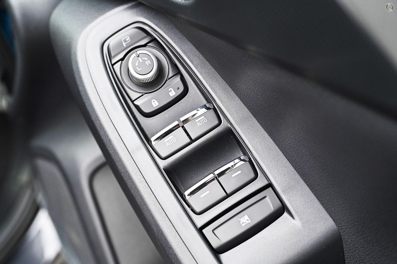 2026 Subaru Crosstrek Hybrid S — photo 10