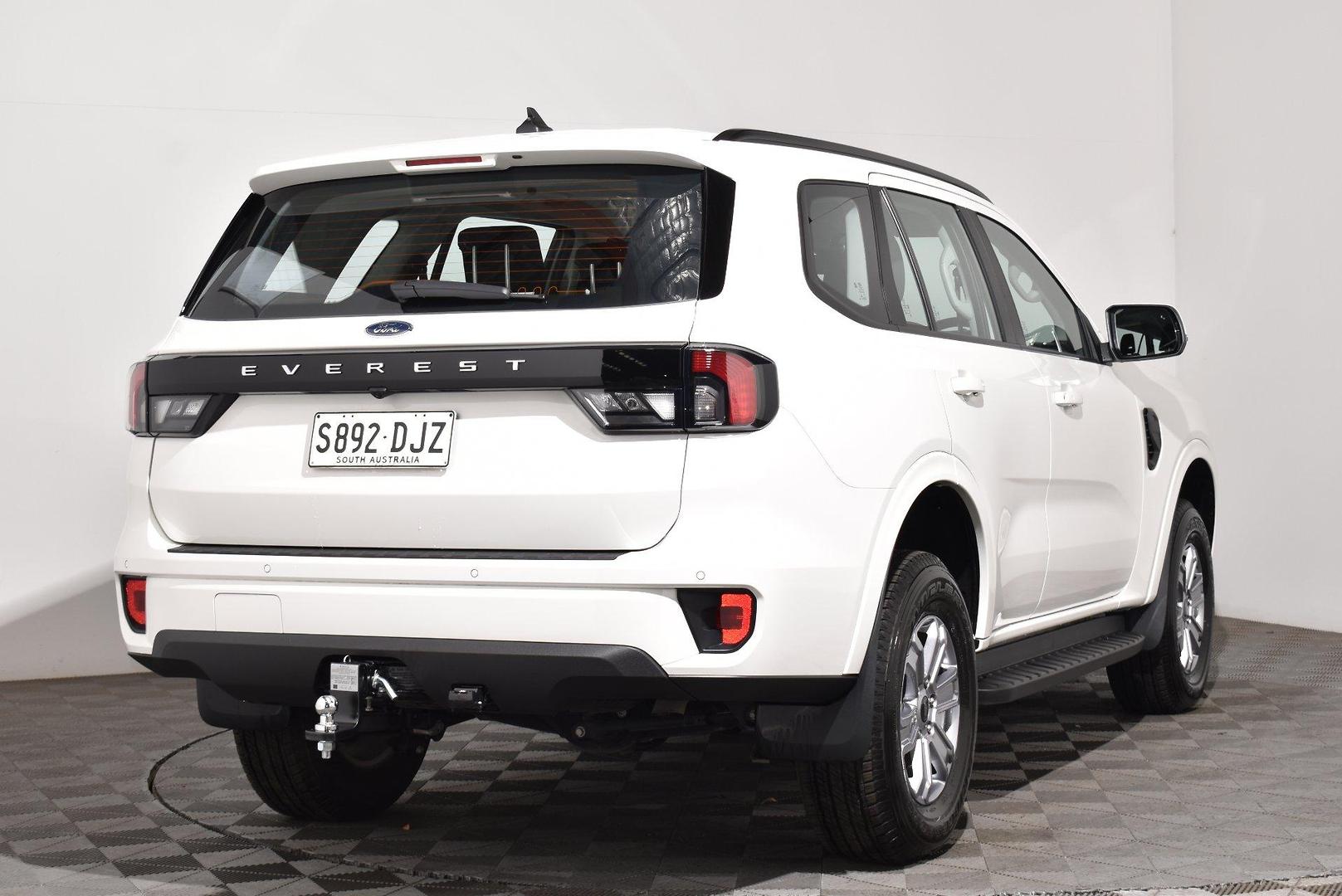 2025 Ford Everest Ambiente — photo 14