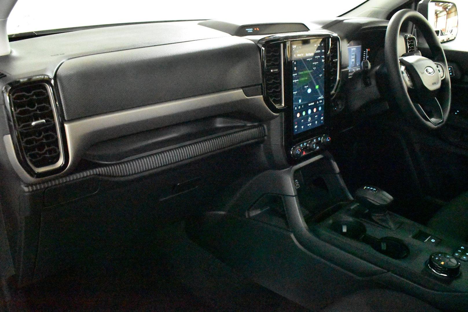 2025 Ford Everest Ambiente — photo 6