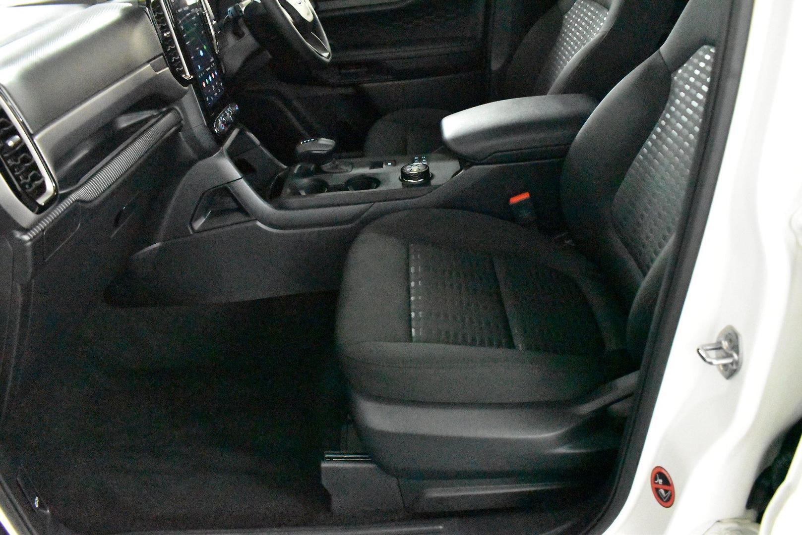 2025 Ford Everest Ambiente — photo 7
