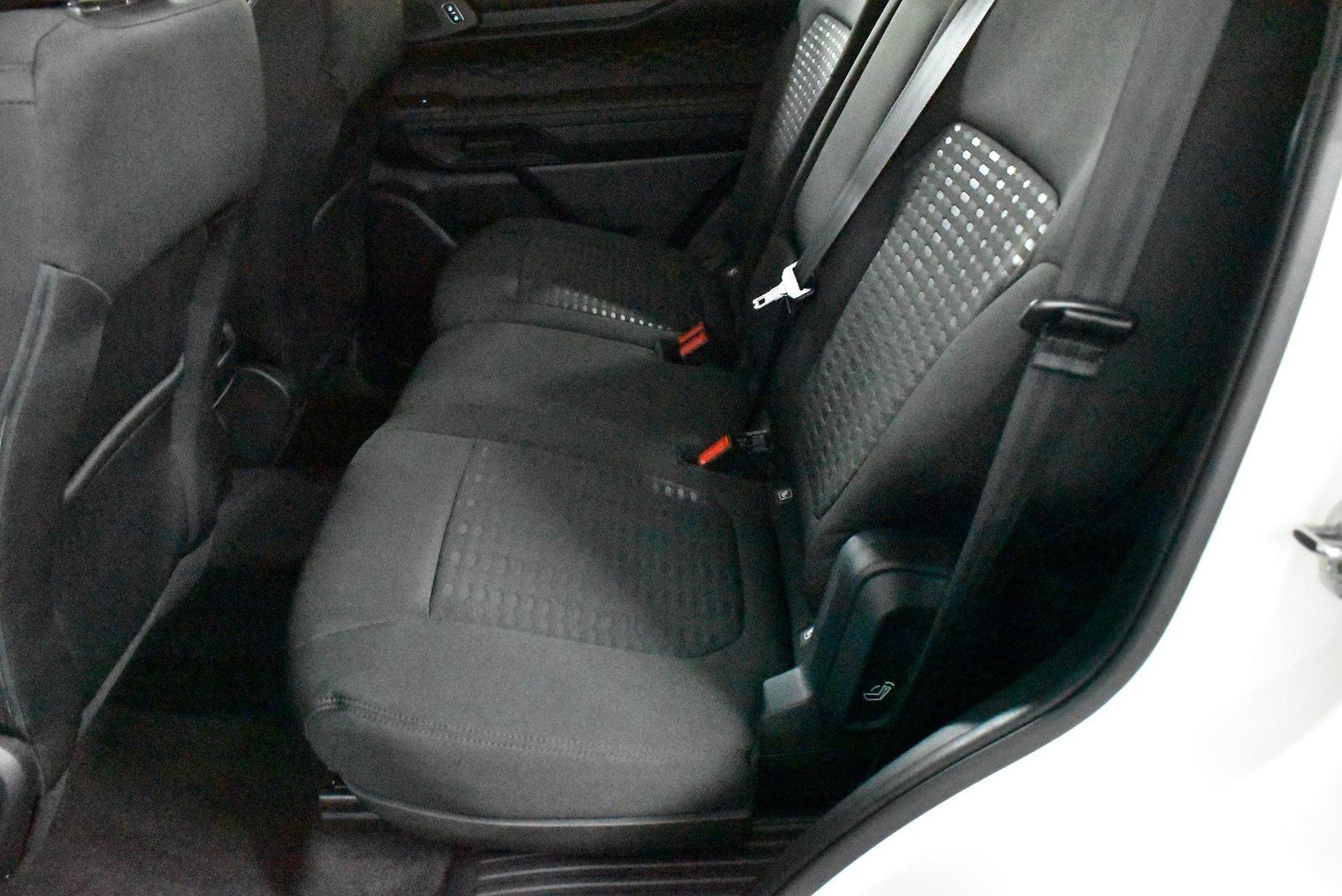 2025 Ford Everest Ambiente — photo 8