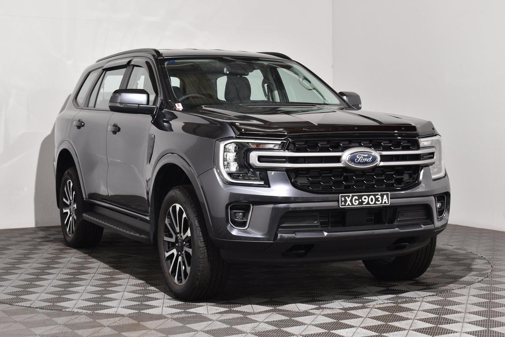 2025 Ford Everest Ambiente — photo 1