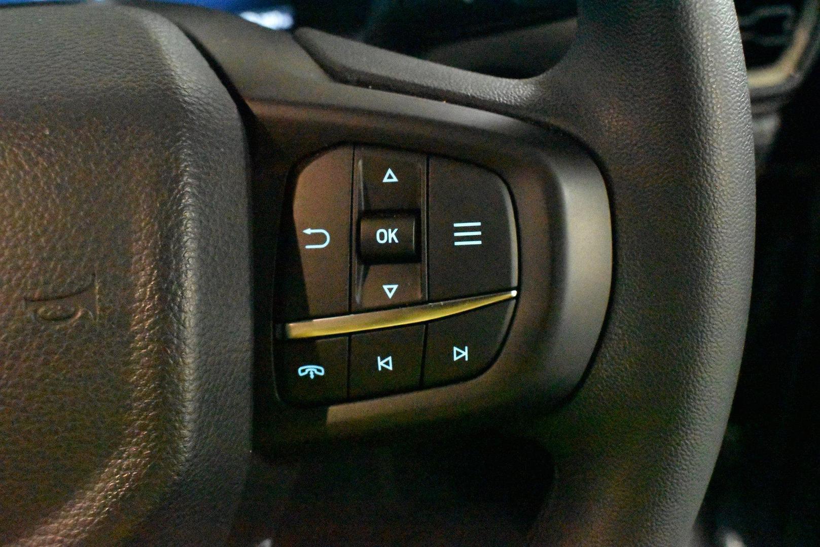 2025 Ford Everest Ambiente — photo 21