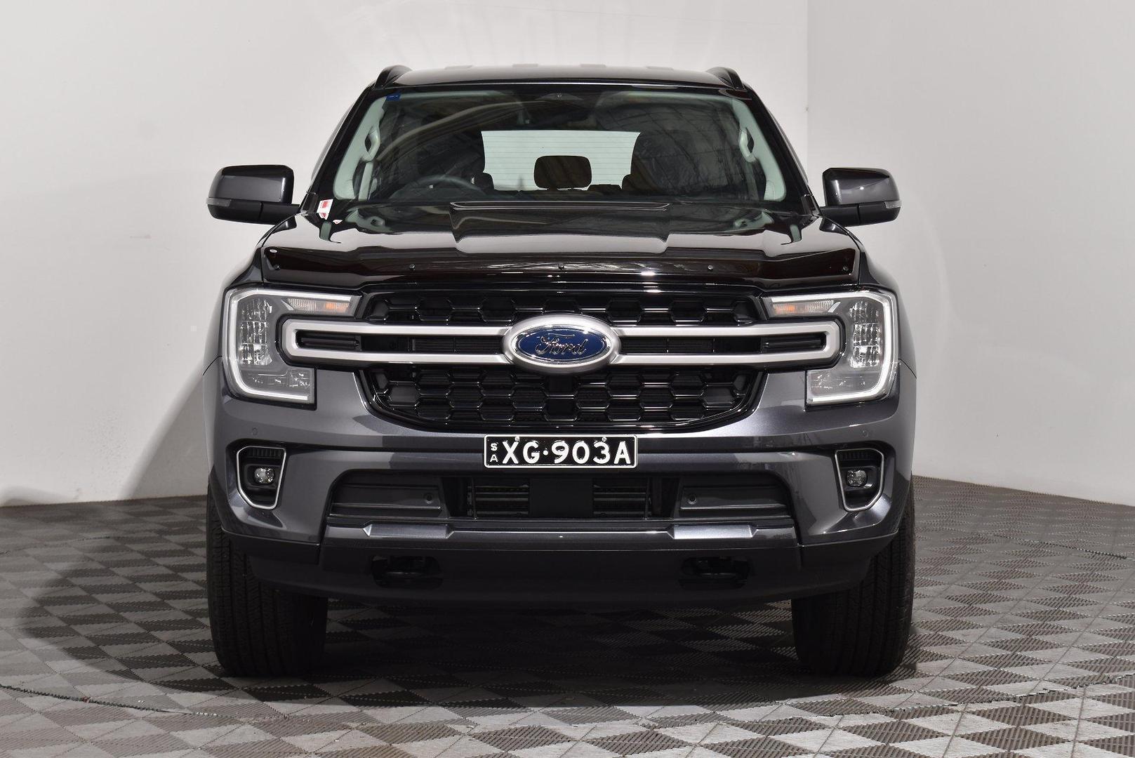 2025 Ford Everest Ambiente — photo 3