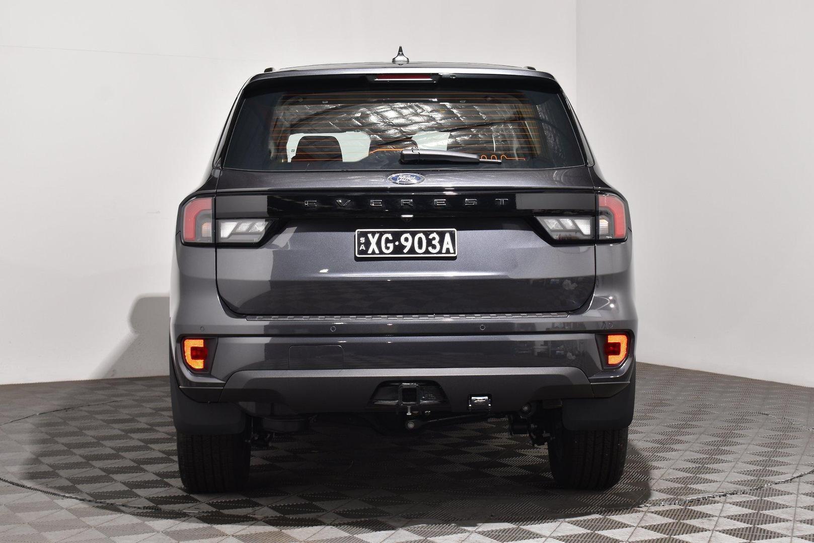 2025 Ford Everest Ambiente — photo 4
