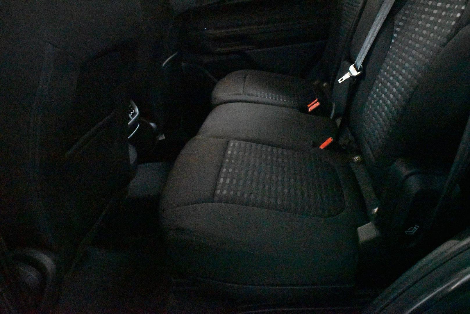 2025 Ford Everest Ambiente — photo 8