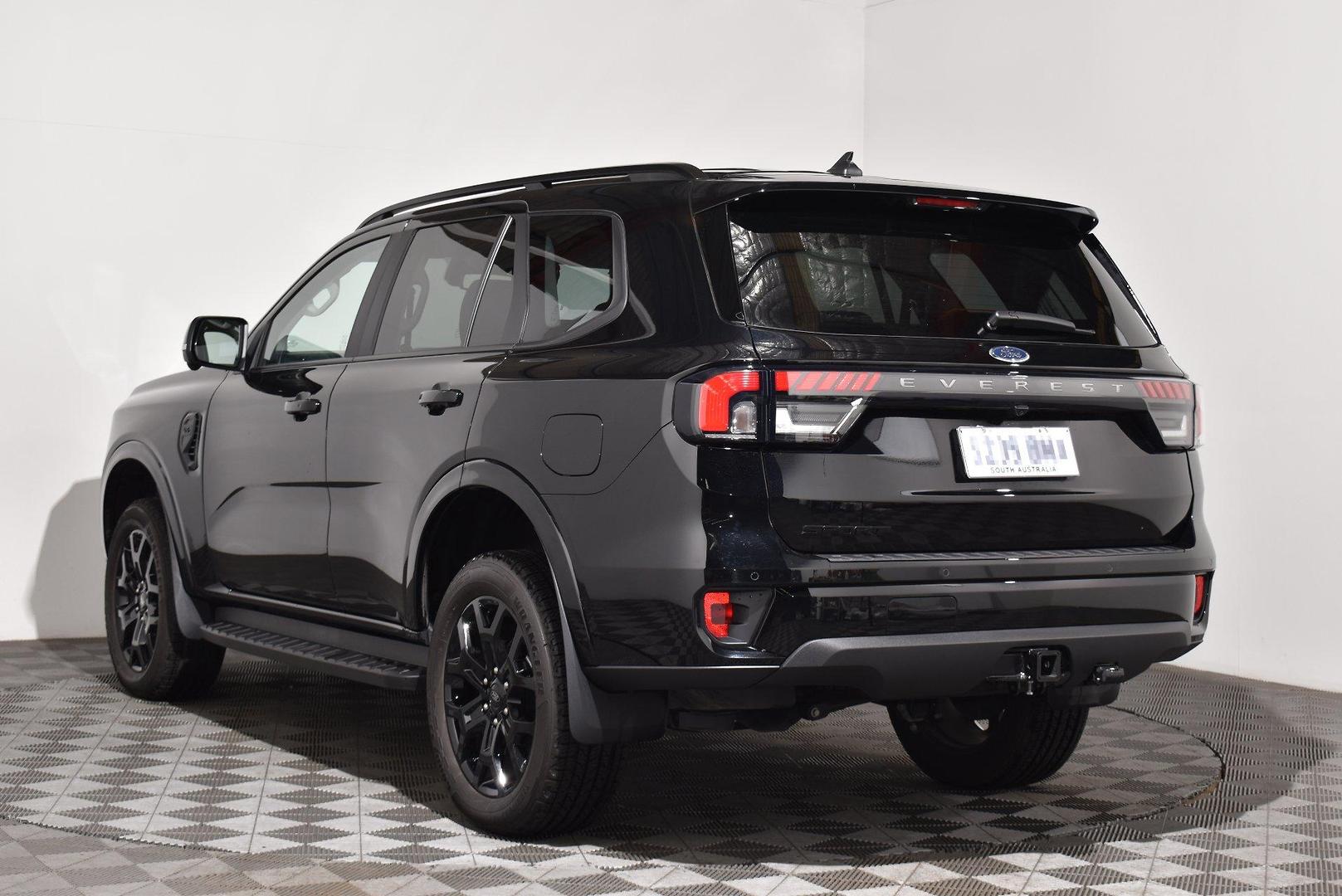 2025 Ford Everest Sport — photo 2