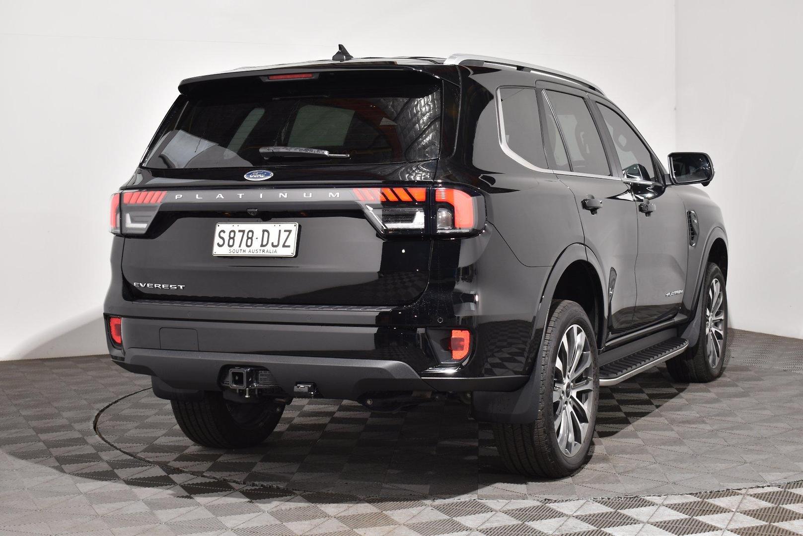2025 Ford Everest Platinum — photo 14