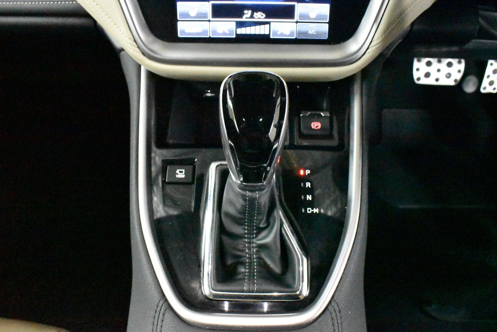 2021 Subaru Outback AWD Touring — photo 19
