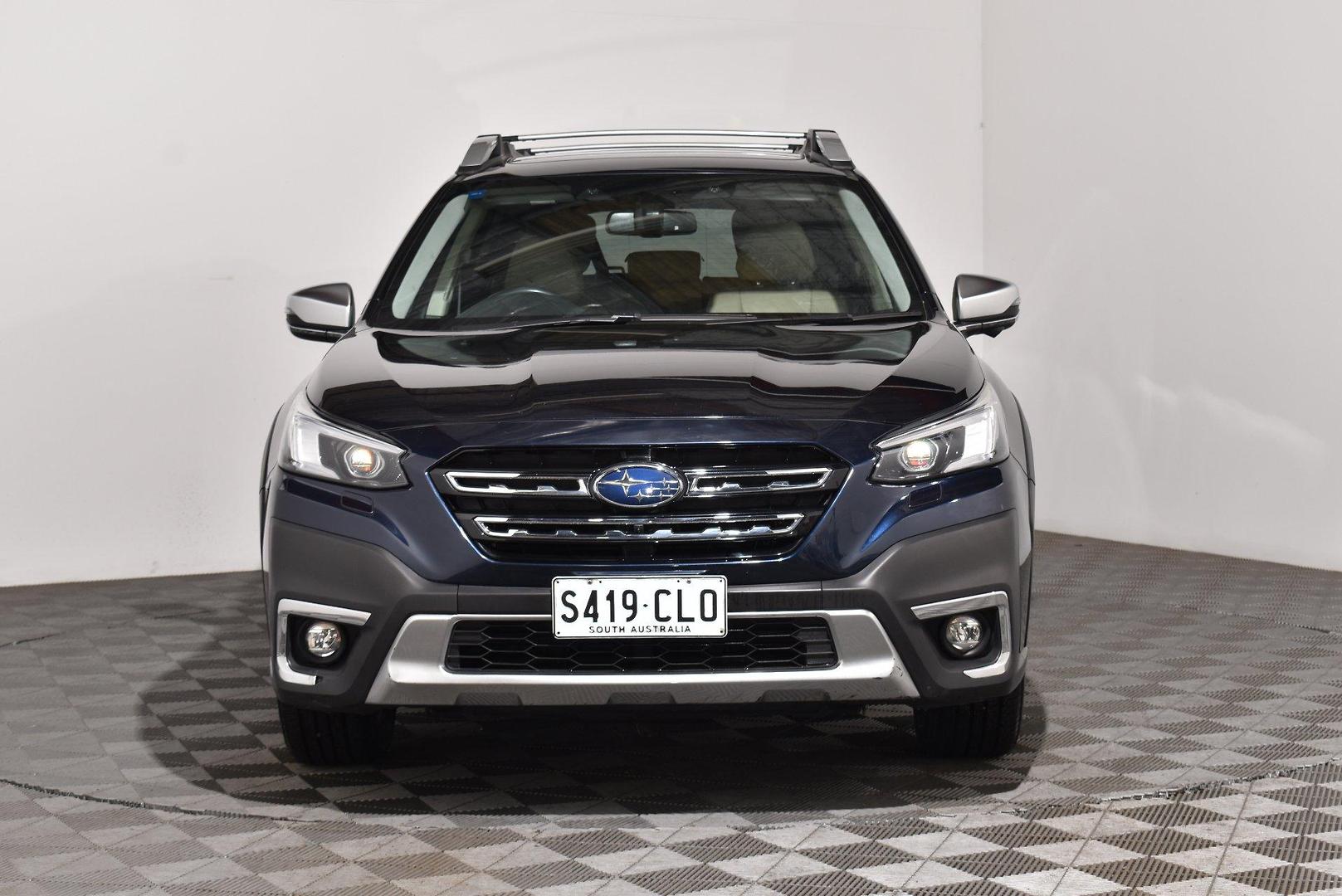 2021 Subaru Outback AWD Touring — photo 3