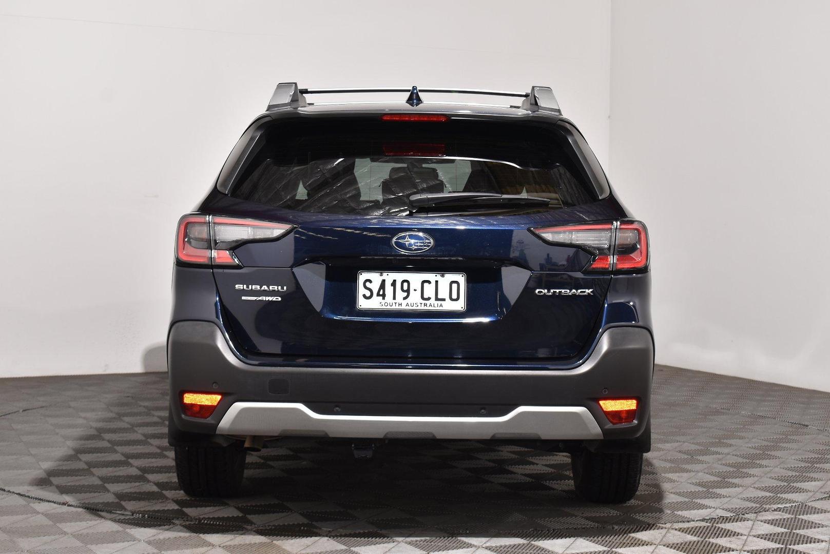 2021 Subaru Outback AWD Touring — photo 4