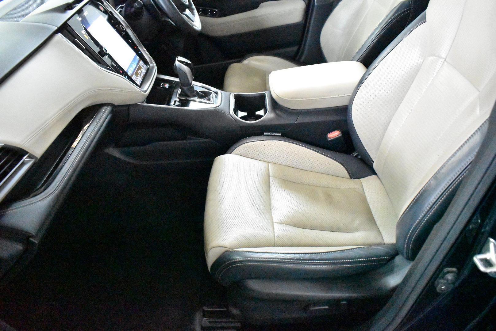 2021 Subaru Outback AWD Touring — photo 7