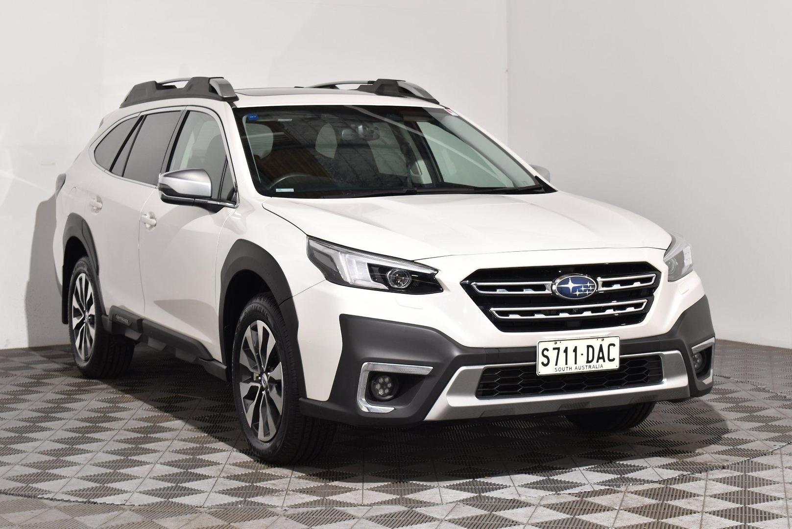 2023 Subaru Outback AWD Touring XT — photo 1