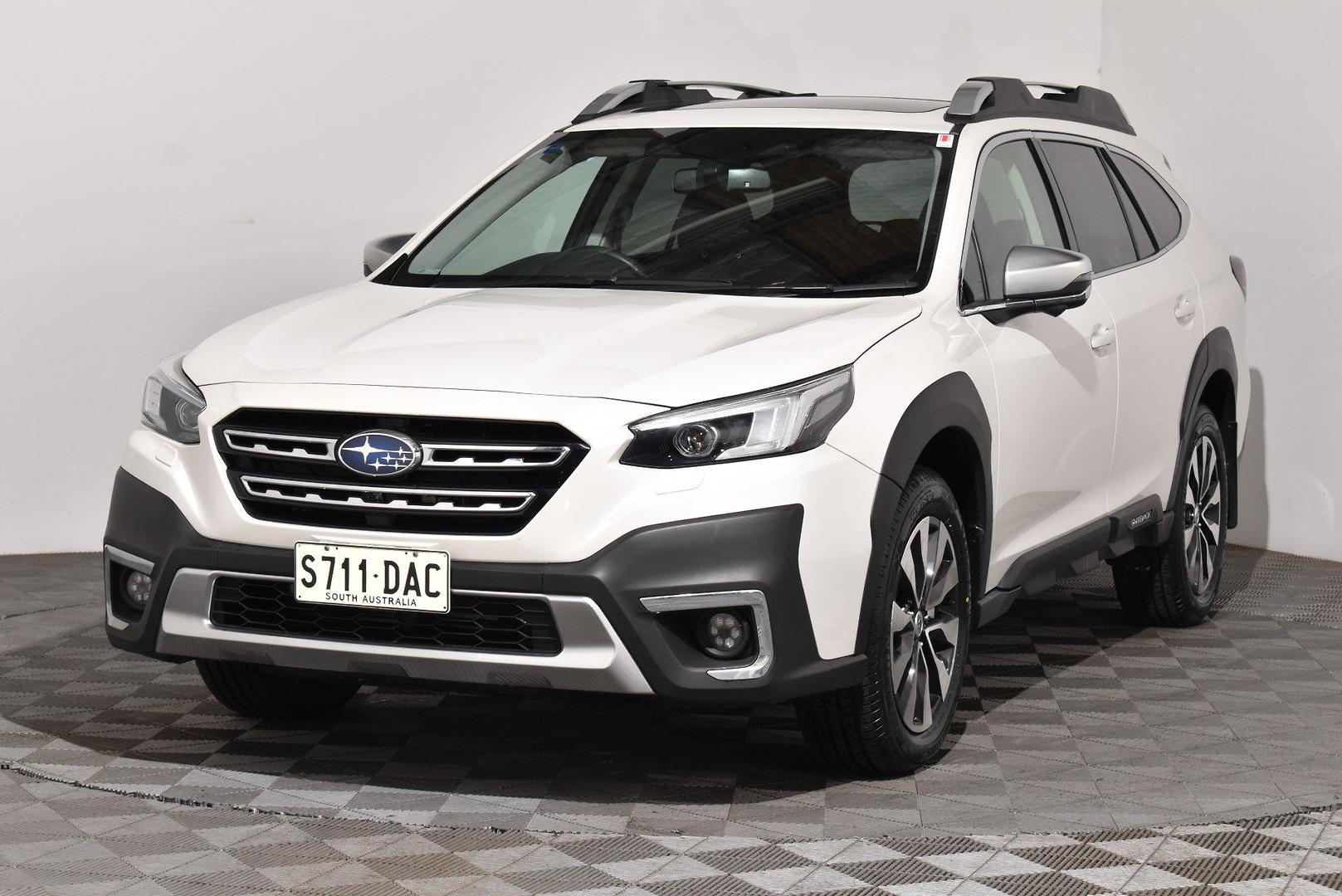 2023 Subaru Outback AWD Touring XT — photo 13
