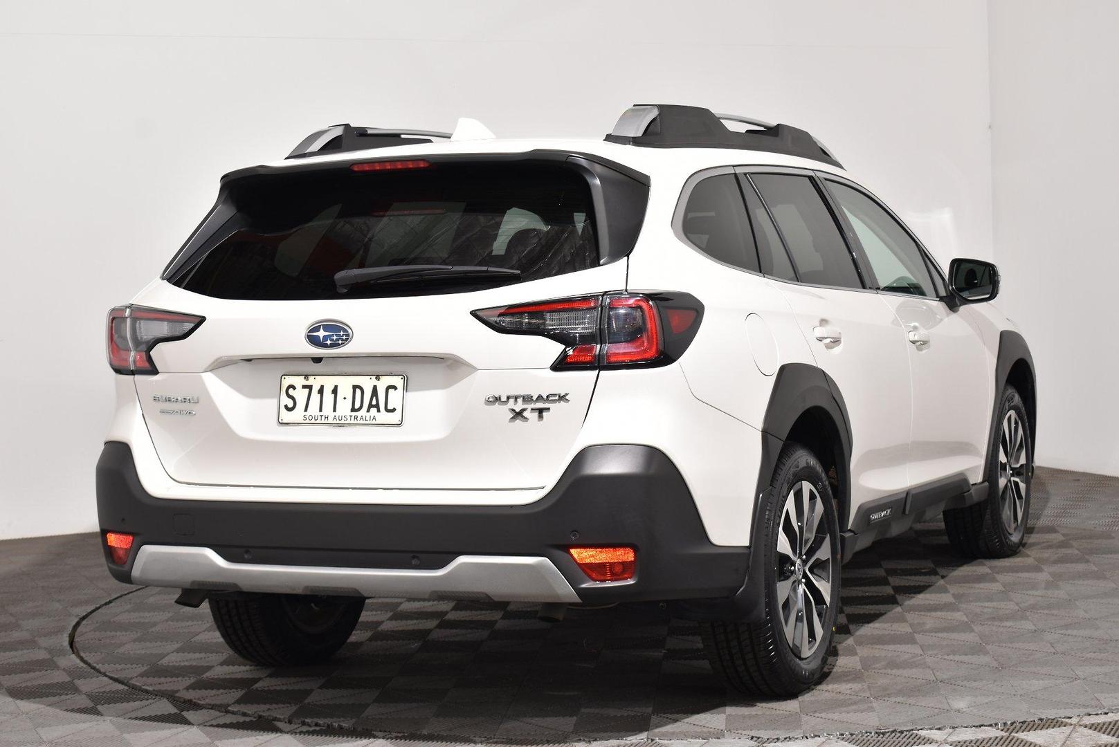 2023 Subaru Outback AWD Touring XT — photo 14