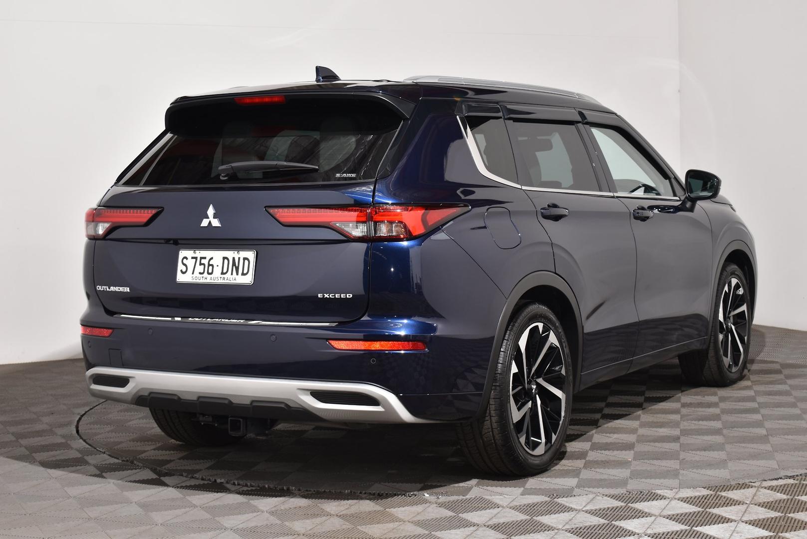 2022 Mitsubishi Outlander Exceed — photo 14