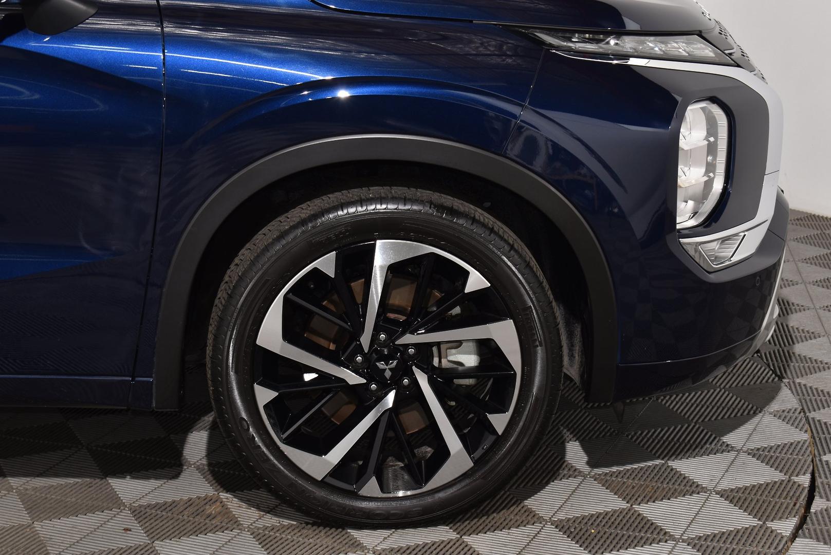 2022 Mitsubishi Outlander Exceed — photo 18