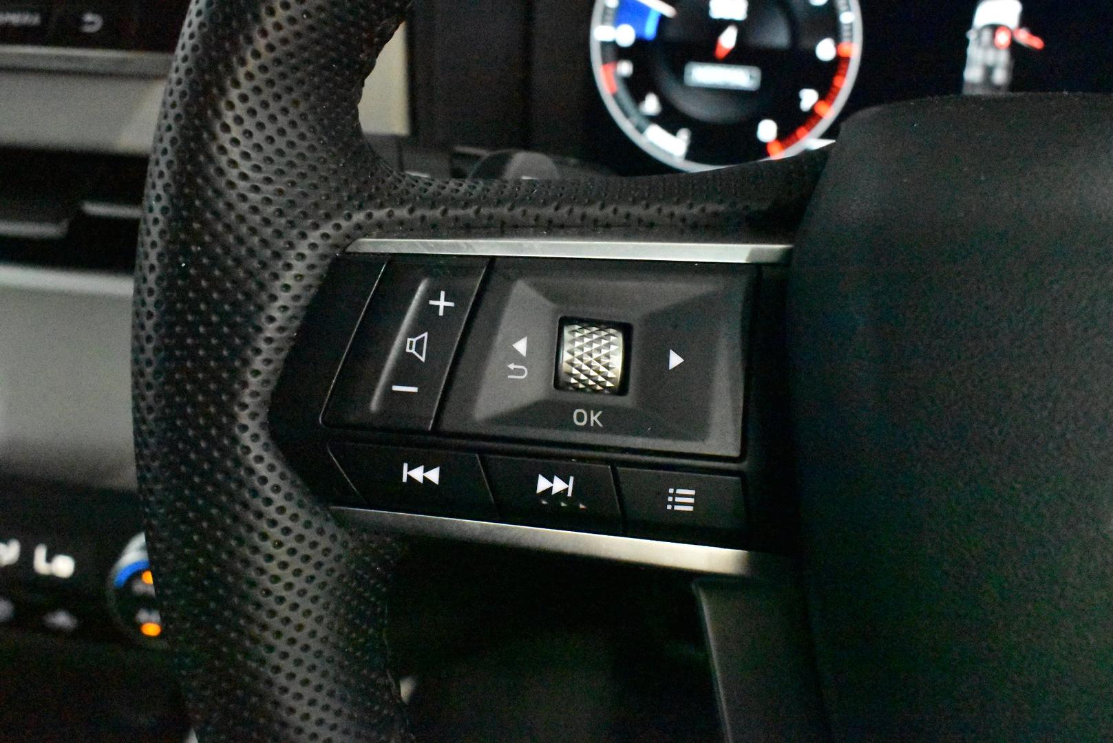 2022 Mitsubishi Outlander Exceed — photo 21