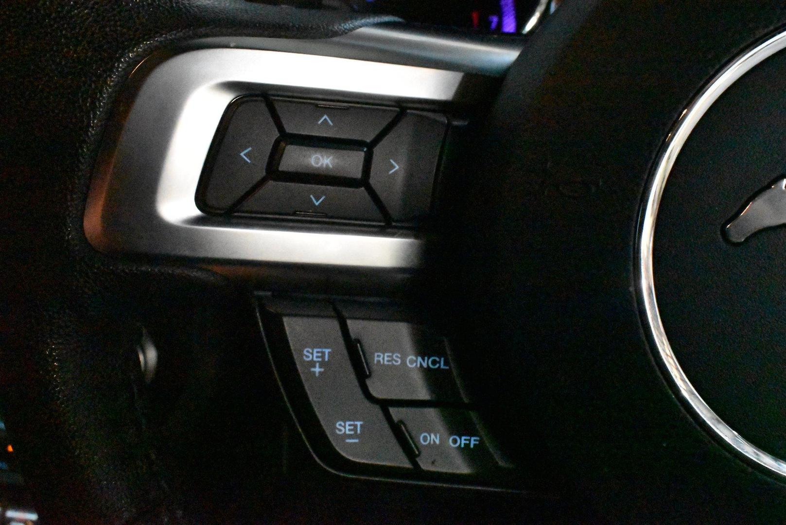2016 Ford Mustang GT — photo 22