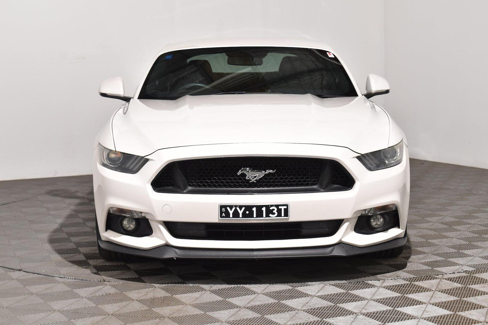2016 Ford Mustang GT — photo 3