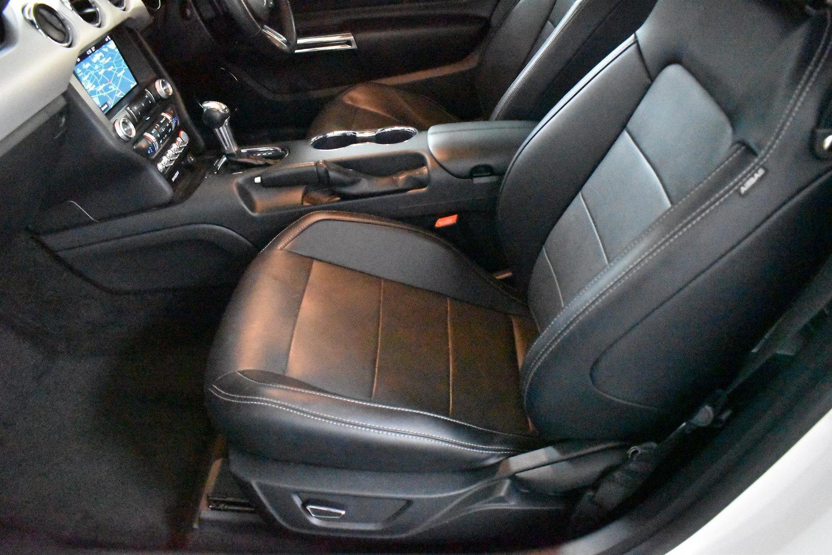 2016 Ford Mustang GT — photo 8