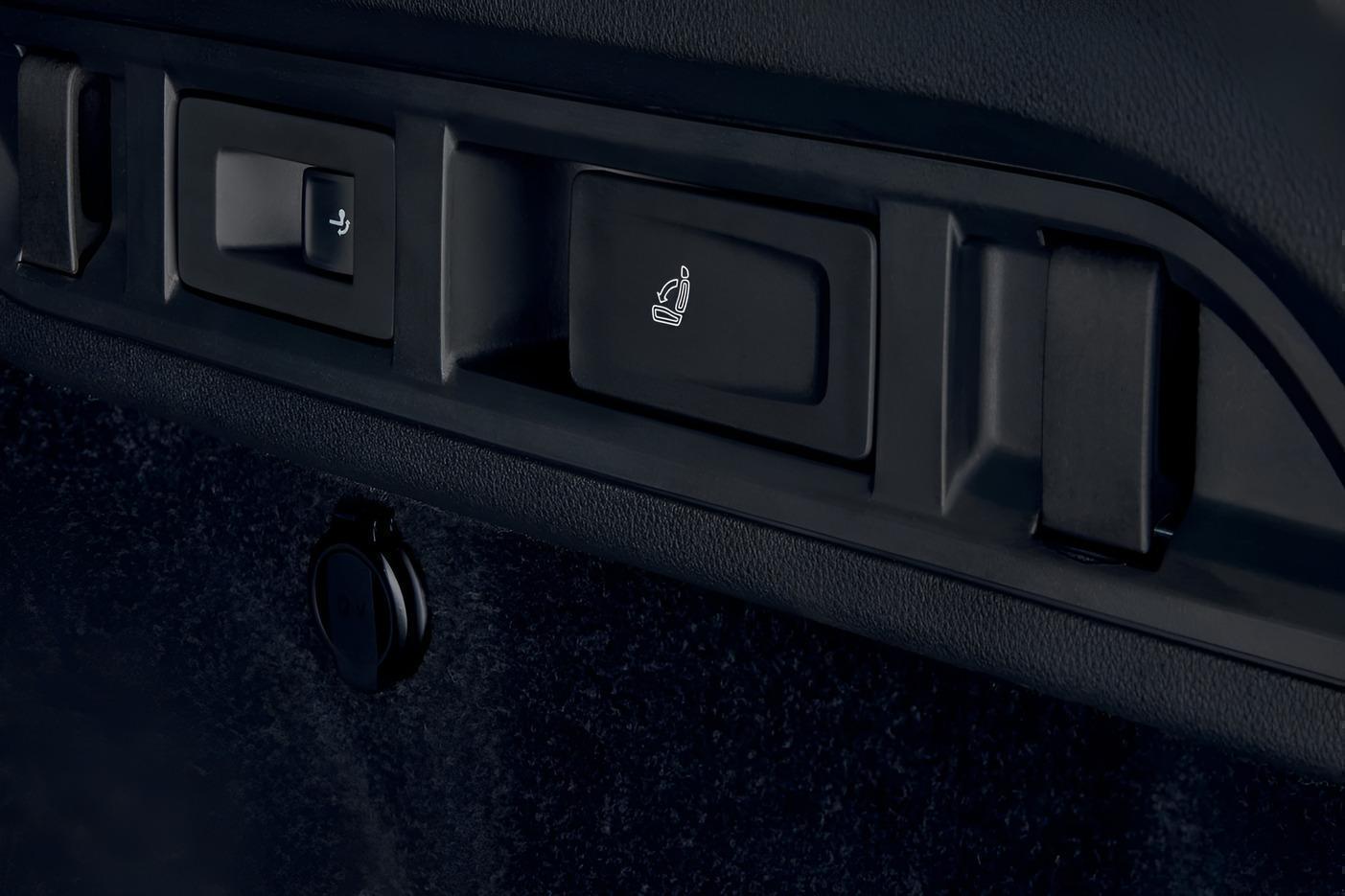 2025 SKODA Octavia 110TSI Select — photo 12
