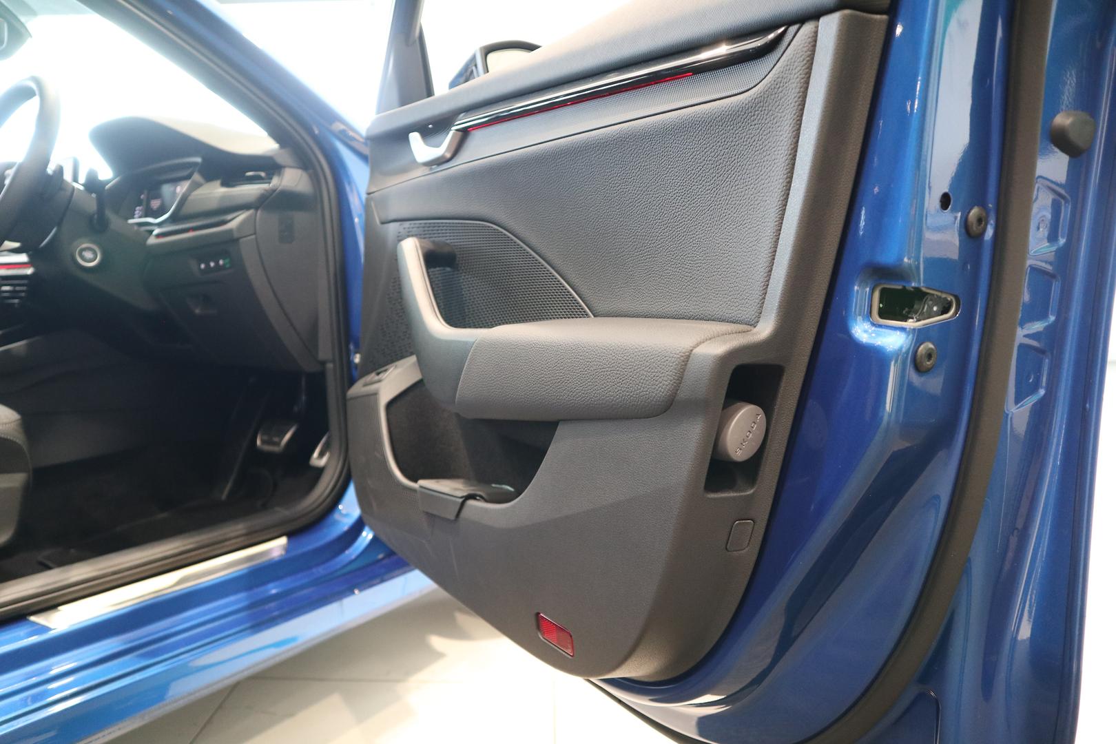 2025 SKODA Octavia 110TSI SportLine — photo 13