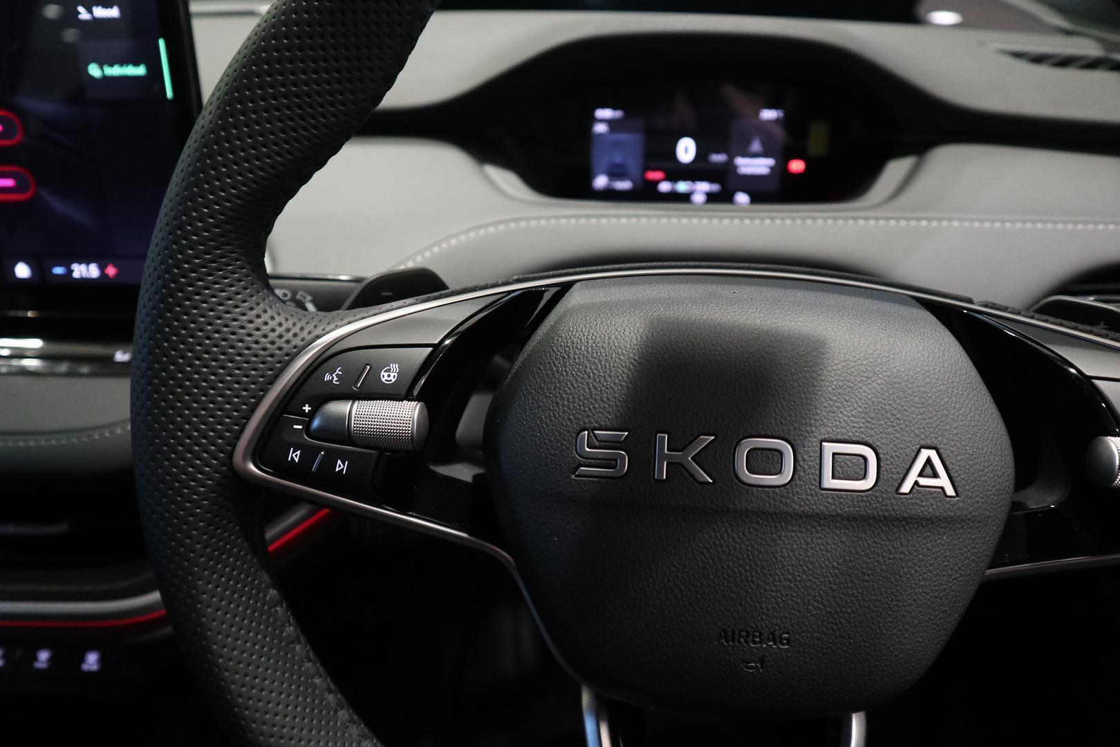 2025 SKODA Enyaq 85 Sportline — photo 19