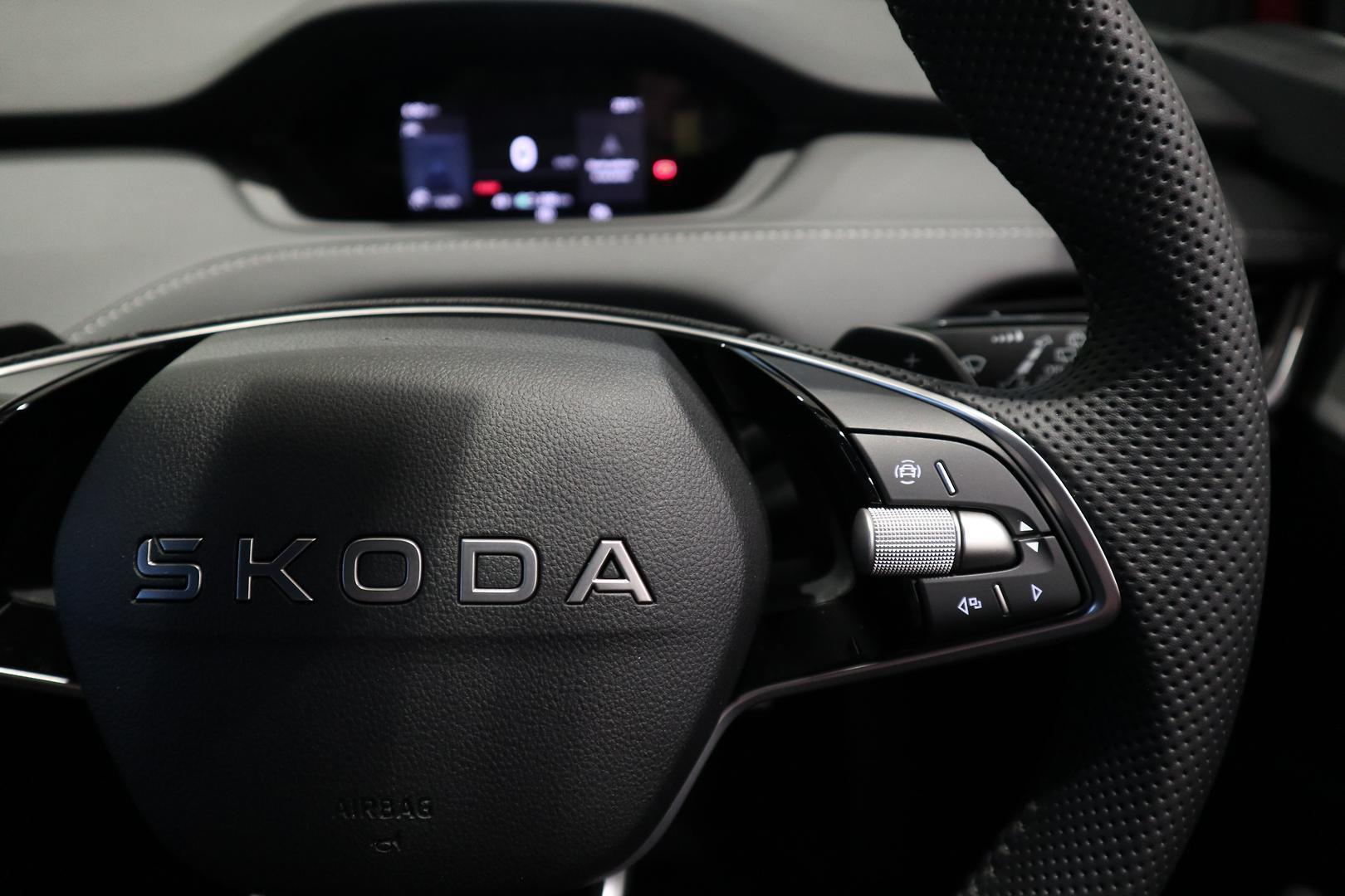 2025 SKODA Enyaq 85 Sportline — photo 20