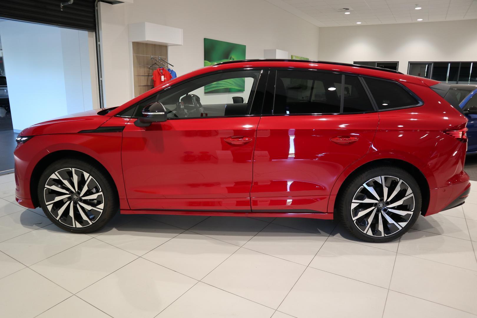 2025 SKODA Enyaq 85 Sportline — photo 4