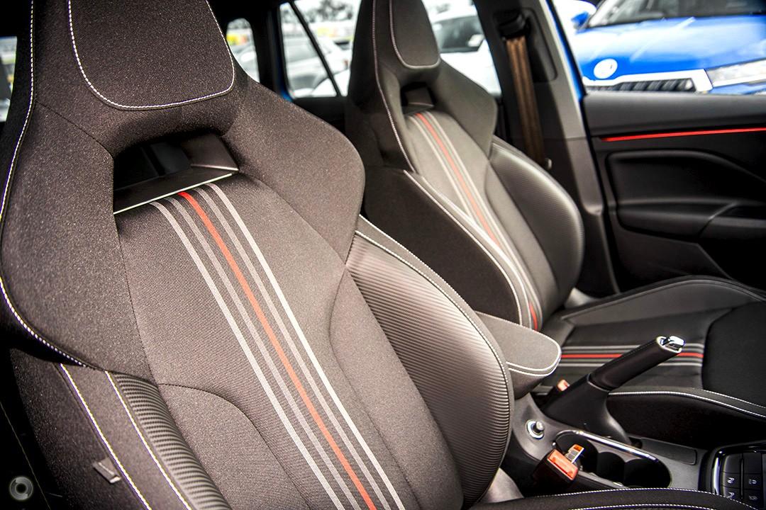 2025 SKODA Kamiq 110TSI Monte Carlo — photo 6