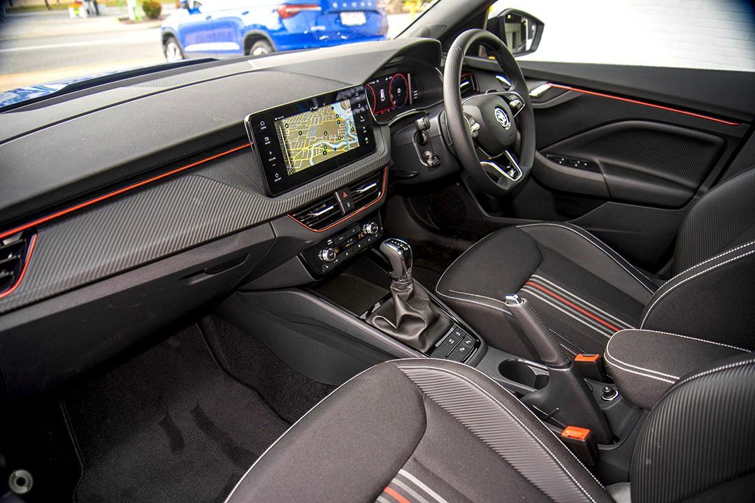 2025 SKODA Kamiq 110TSI Monte Carlo — photo 7