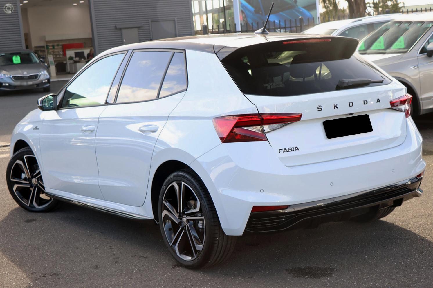 2025 SKODA Fabia 110TSI Monte Carlo — photo 4