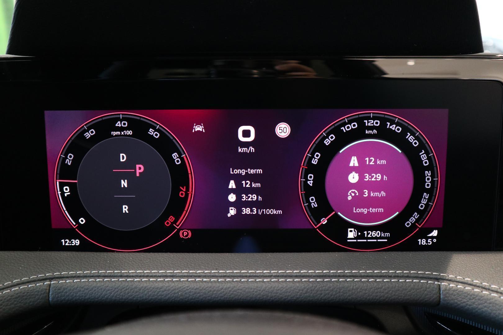 2025 SKODA Superb 195TSI Sportline — photo 24