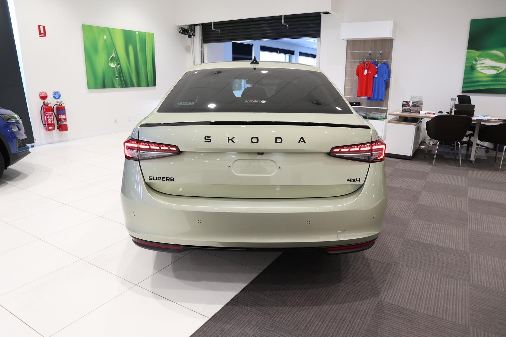 2025 SKODA Superb 195TSI Sportline — photo 5