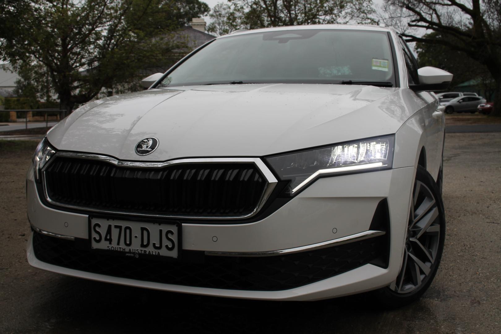 2025 SKODA Octavia 110TSI Select — photo 3