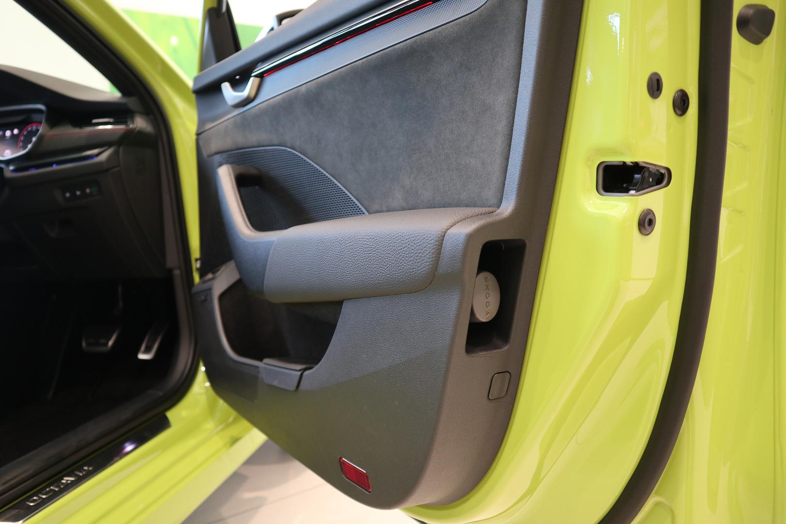 2025 SKODA Octavia RS — photo 11