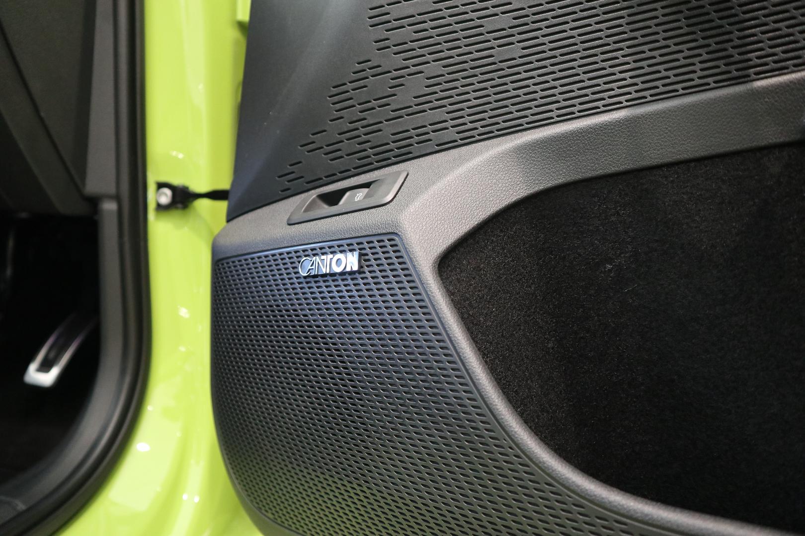 2025 SKODA Octavia RS — photo 12