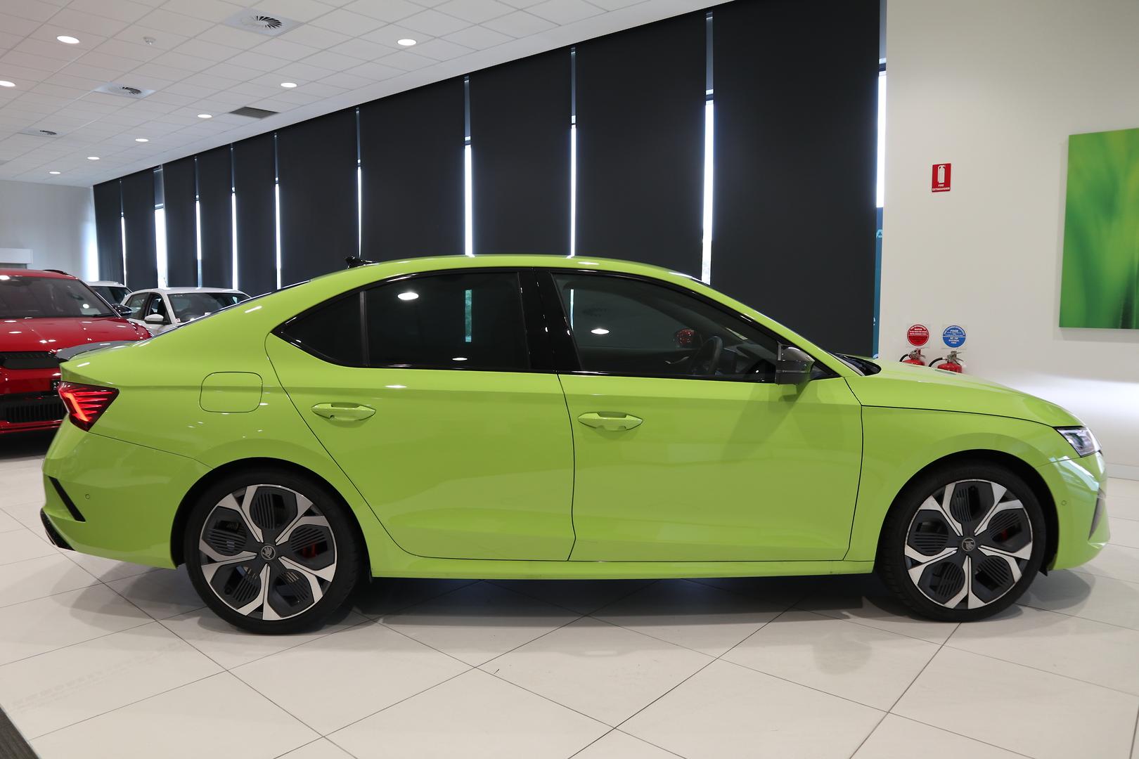 2025 SKODA Octavia RS — photo 7