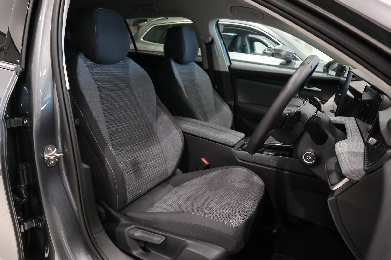 2026 SKODA Superb Select PHEV — photo 13