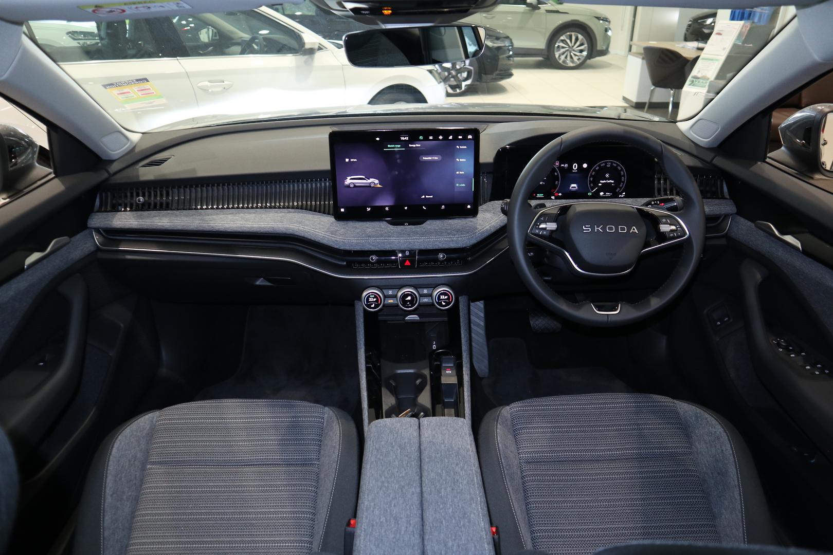 2026 SKODA Superb Select PHEV — photo 22