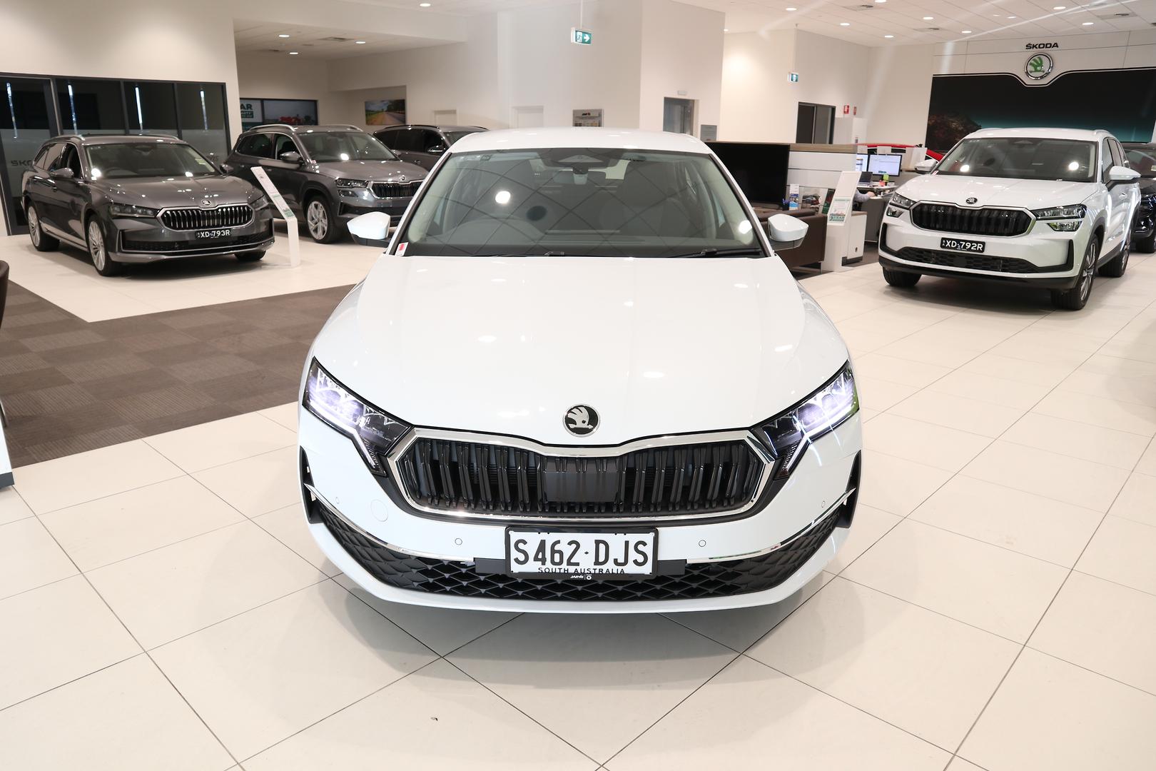2026 SKODA Octavia Select mHEV — photo 2