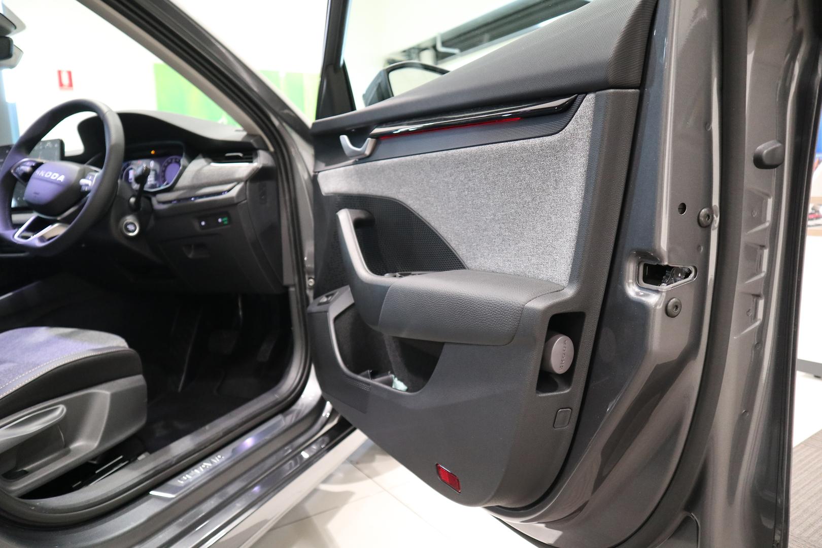 2026 SKODA Octavia Select mHEV — photo 10
