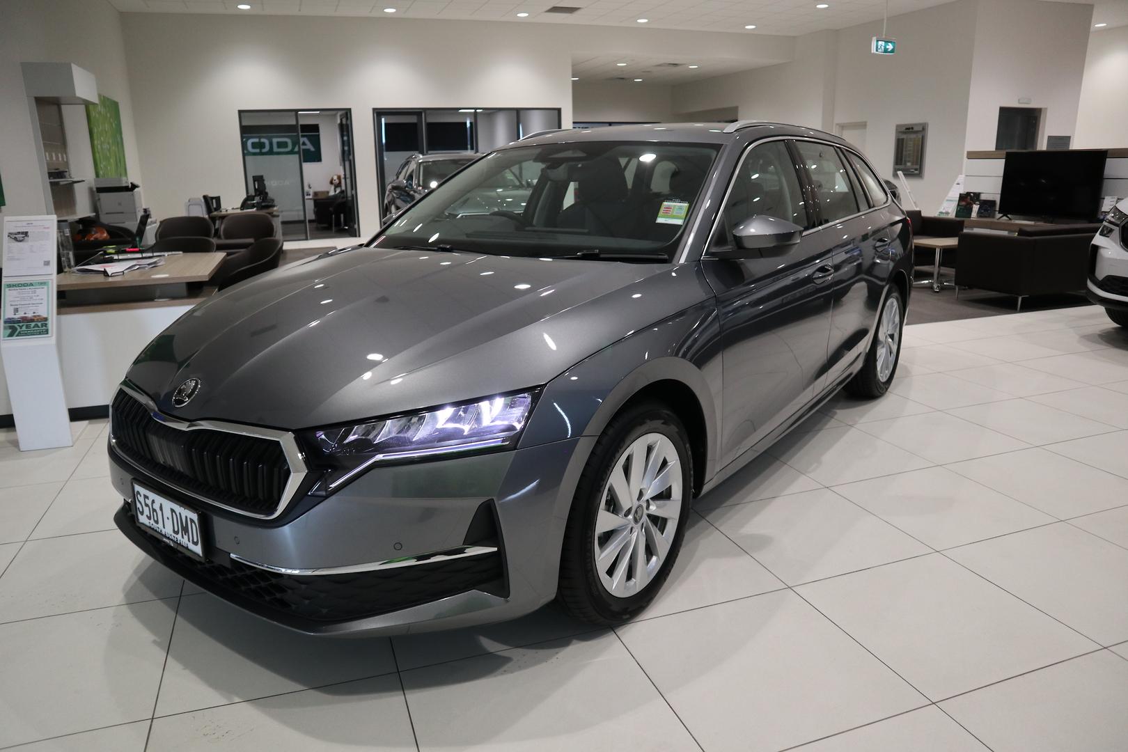 2026 SKODA Octavia Select mHEV — photo 3