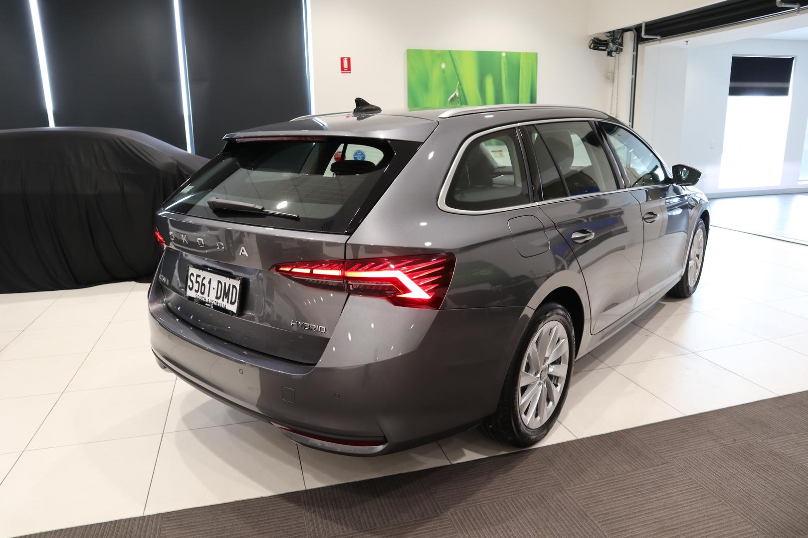 2026 SKODA Octavia Select mHEV — photo 6